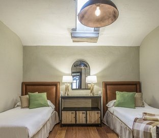 Junior Suite  Vincci Selección Rumaykiyya Granada