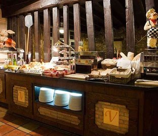 Desayuno buffet  Vincci Selección Rumaykiyya Granada