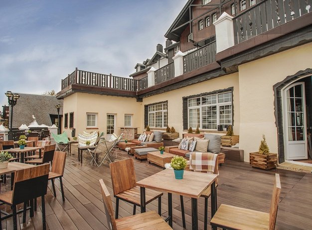 De Altura Terraza  Vincci Selección Rumaykiyya Granada