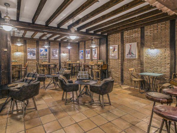 Edelweiss Après Ski Bar Vincci Selección Rumaykiyya 5* Granada Edelweiss Après Ski Bar Vincci Selección Rumaykiyya 5* Granada