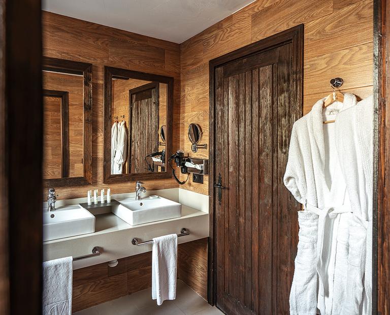 Habitación Superior Vincci Selección Rumaykiyya 5* Granada Habitación Superior Vincci Selección Rumaykiyya 5* Granada